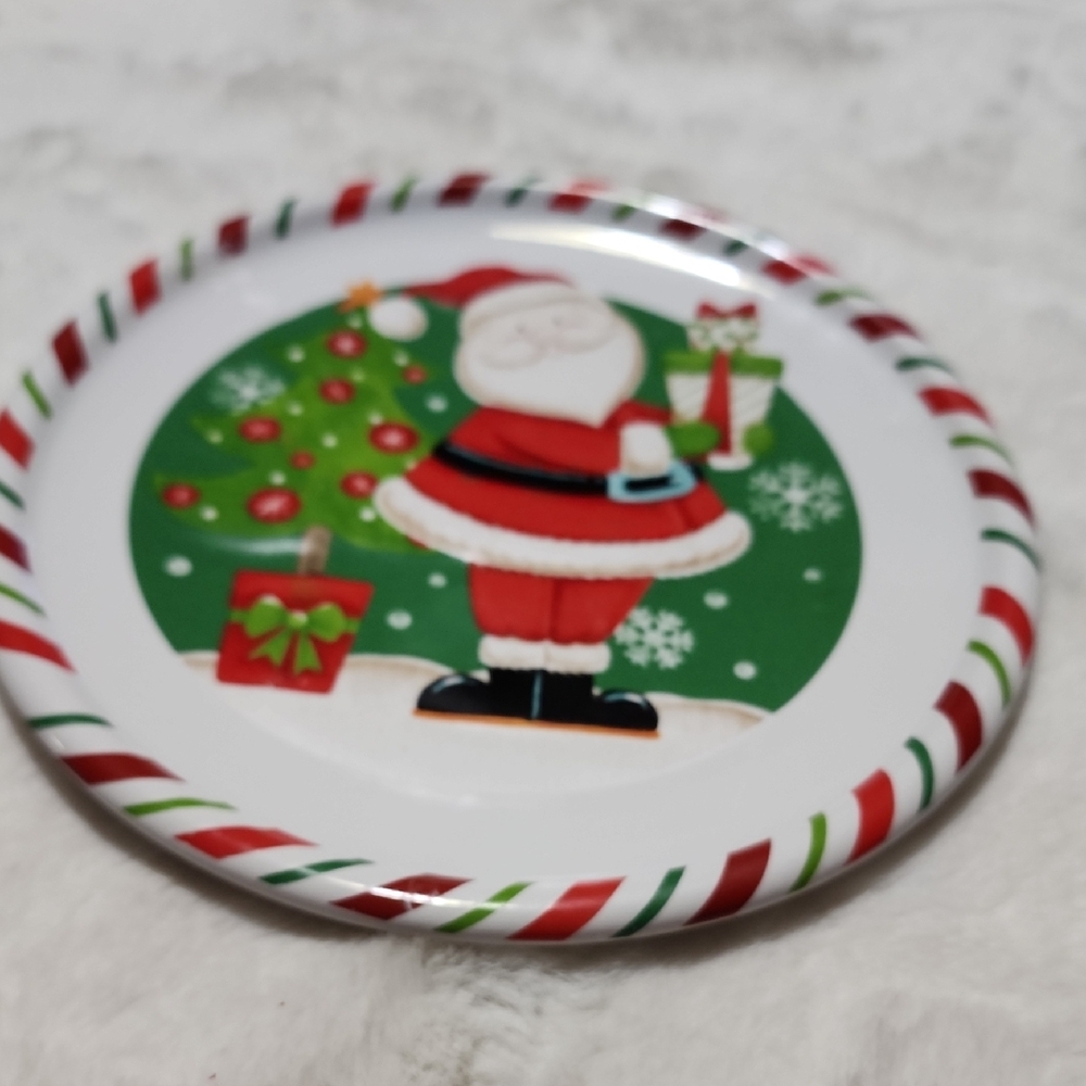HOLIDAY TIME  SANTA CLAUS WITH GIFTS PLATE 100 % CERAMIC.